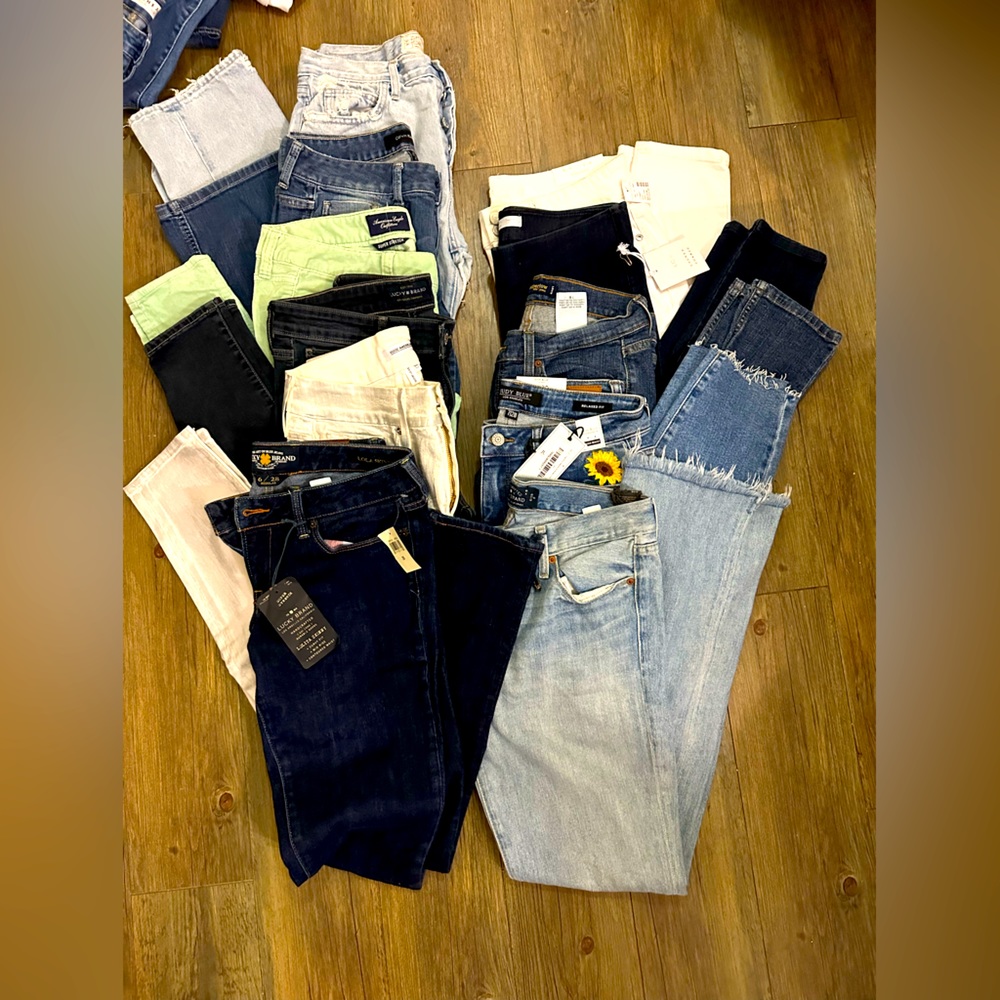 Bundle of New/Barely Worn Women’s Jeans
